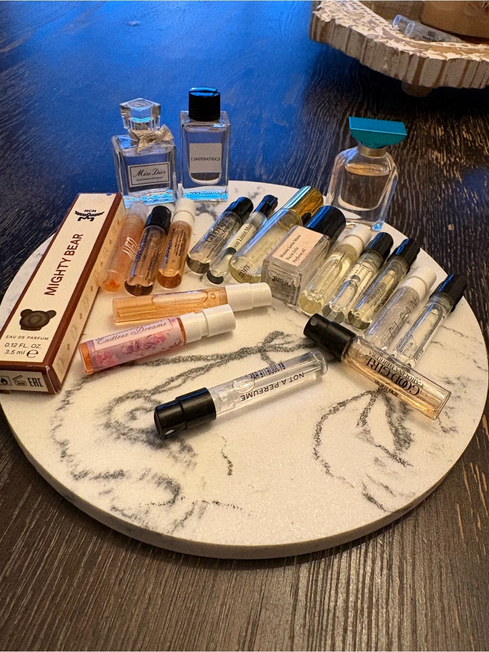 Perfume sampler set
